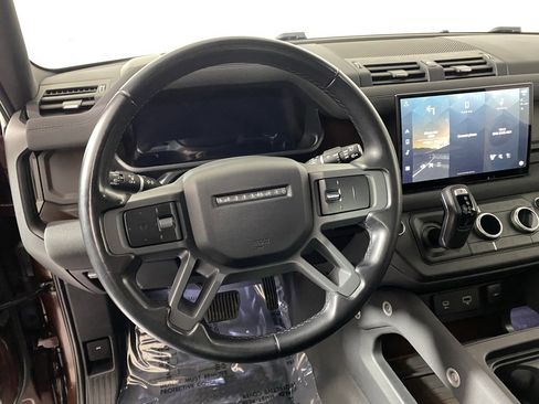 Used 2023 Land Rover Defender 130 X-Dynamic SE image 11