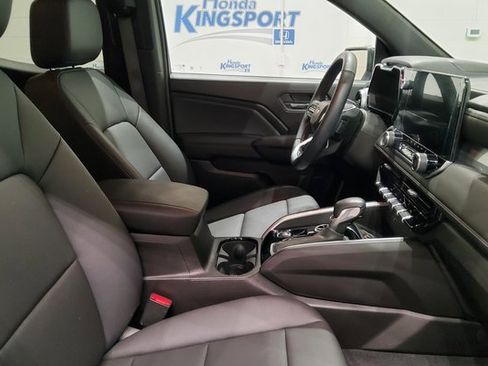 Used 2024 Chevrolet Colorado LT w/ LT Convenience Package III image 22