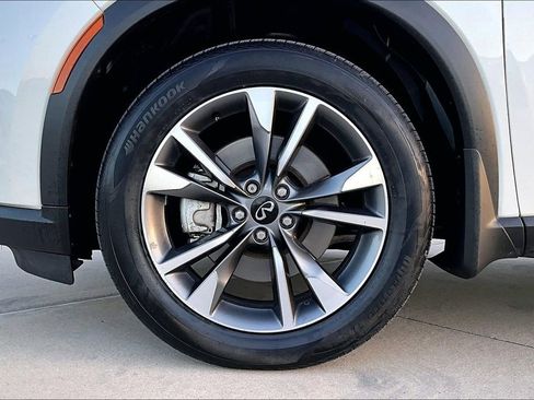 Used 2025 INFINITI QX60 Luxe image 12