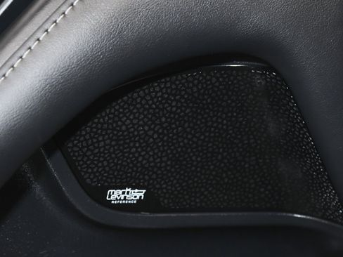 Used 2024 Lexus LX 600 F Sport image 11