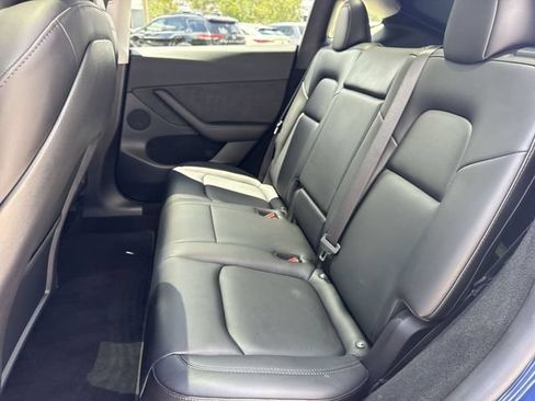 Used 2023 Tesla Model Y Long Range AWD/4WD image 23
