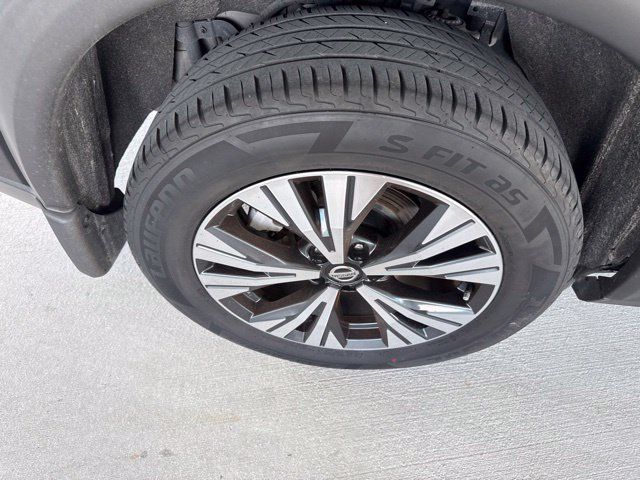 Used 2021 Nissan Rogue SV FWD image 23