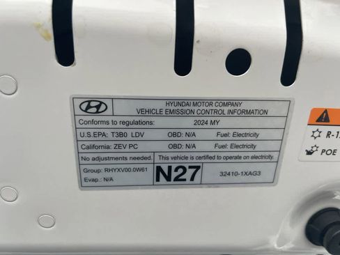 Used 2024 Hyundai Ioniq 5 SEL RWD image 8