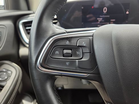 Used 2024 Buick Encore GX Sport Touring FWD image 43