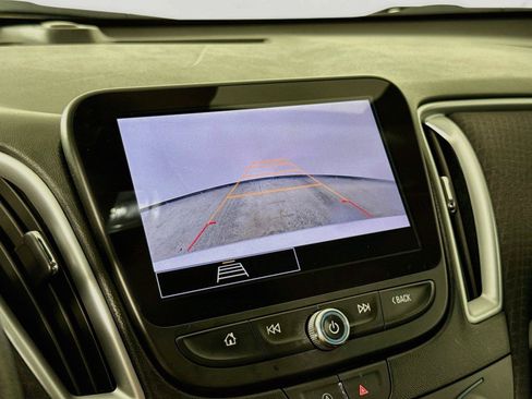 Used 2023 Chevrolet Malibu LT FWD image 6