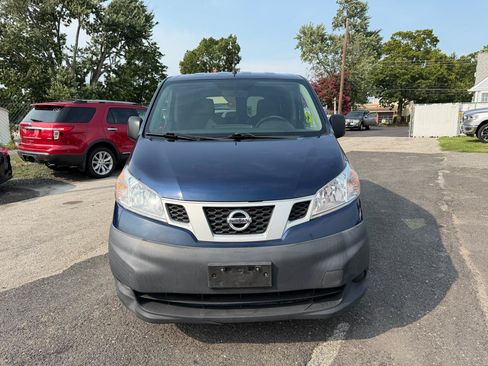 Used 2014 Nissan NV200 S w/ Cruise Control Package FWD image 2