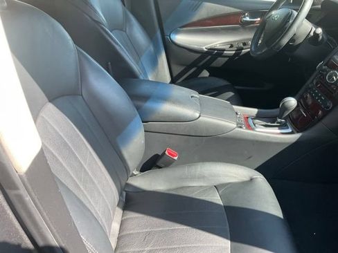 Used 2016 INFINITI QX50 AWD w/ Premium Plus Package image 9