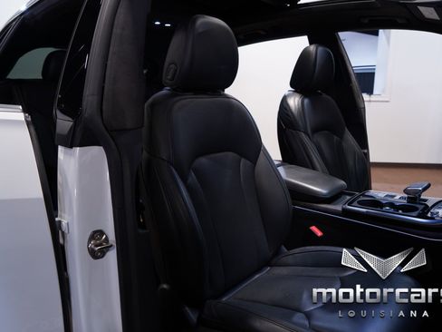 Used 2020 Audi Q8 Prestige image 32