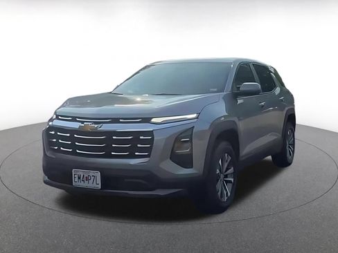 Used 2025 Chevrolet Equinox LT FWD image 6