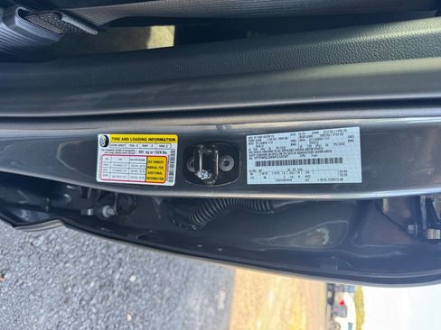 New 2025 Ford F150 Lariat w/ Equipment Group 501A Mid image 29