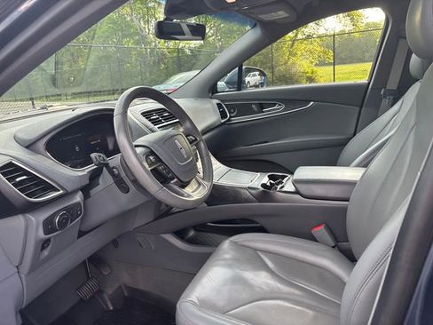 Certified 2019 Lincoln Nautilus Reserve image 14