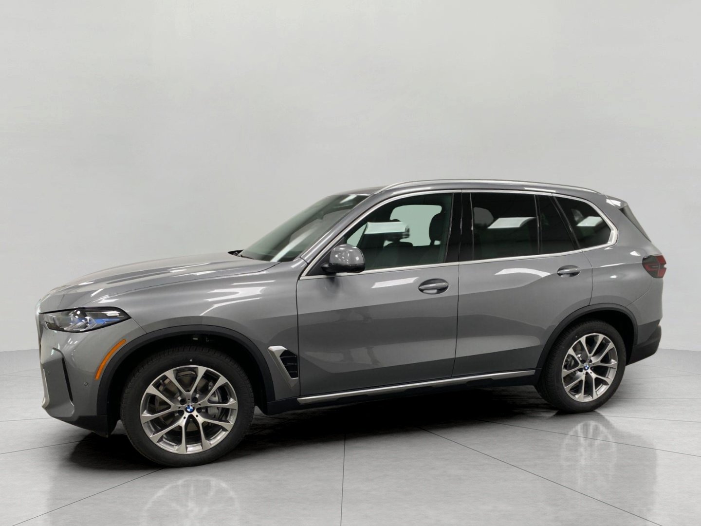 New 2026 BMW X5 xDrive40i w/ Climate Comfort Package AWD/4WD image 10