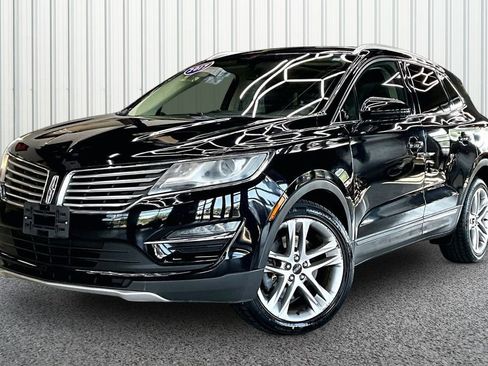 Used 2017 Lincoln MKC Reserve AWD/4WD image 3