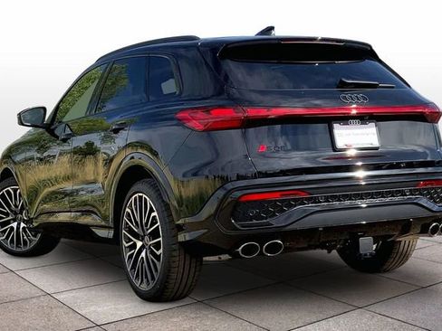 New 2026 Audi SQ5 Prestige AWD/4WD image 3