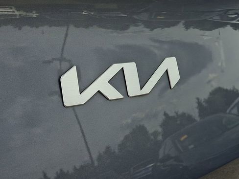 Used 2024 Kia Sportage EX AWD/4WD image 30
