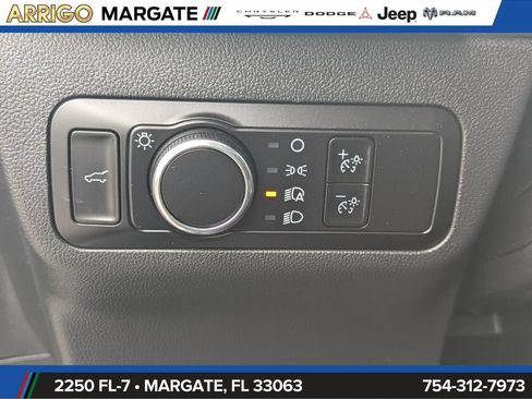 Used 2023 Ford Escape ST-Line FWD image 13