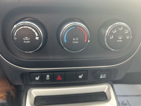 Used 2017 Jeep Compass High Altitude image 25