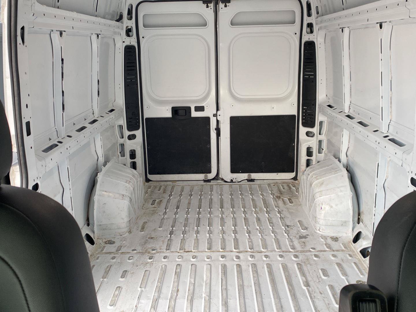 Used 2025 RAM ProMaster 2500 w/ Convenience Group FWD image 34