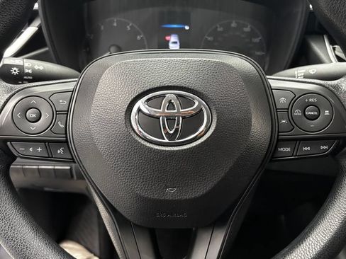 Used 2024 Toyota Corolla LE w/ LE Convenience Package FWD image 20