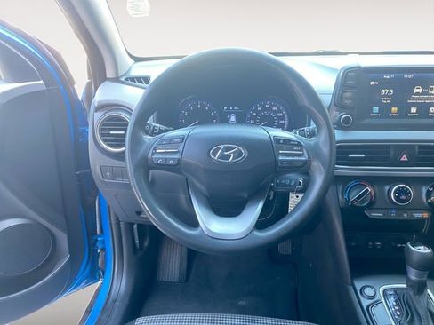 Used 2021 Hyundai Kona SE w/ Cargo Package image 2