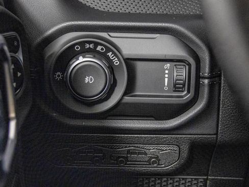 New 2026 Jeep Wrangler Unlimited Rubicon AWD/4WD image 31