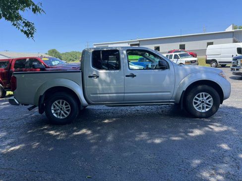 Used 2019 Nissan Frontier SV AWD/4WD image 35