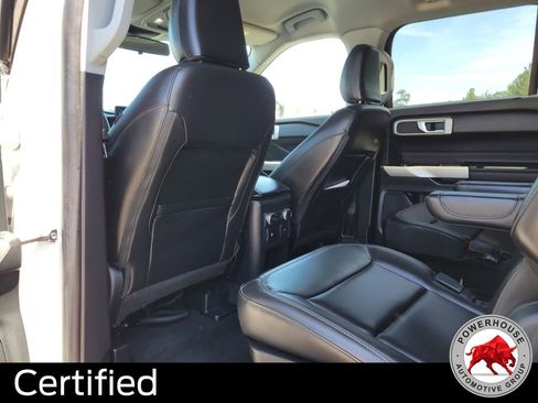 Certified 2021 Ford Explorer XLT w/ Equipment Group 202A AWD/4WD image 16