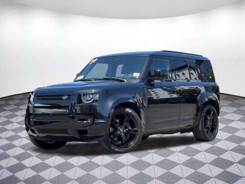 Used 2024 Land Rover Defender 110 X-Dynamic SE AWD/4WD image 30