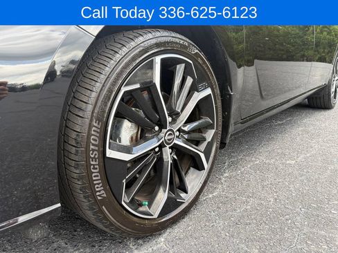 Used 2025 Nissan Altima 2.5 SR AWD/4WD image 11