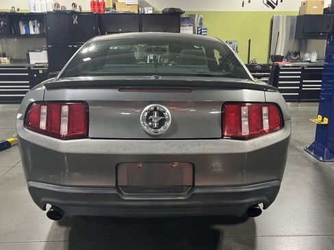 Used 2011 Ford Mustang Premium w/ Comfort Pkg image 13