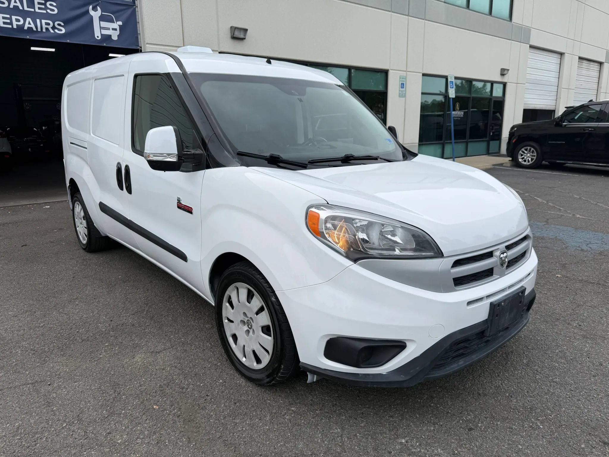 Used 2018 RAM ProMaster City Tradesman SLT FWD image 8