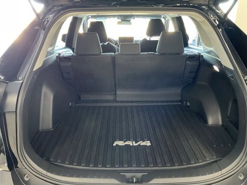 Used 2025 Toyota RAV4 LE image 23