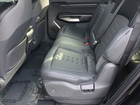 New 2026 Kia EV9 Wind image 17