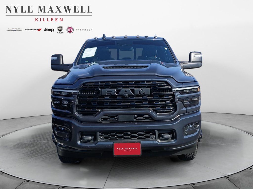 Used 2025 RAM 3500 Limited AWD/4WD image 18