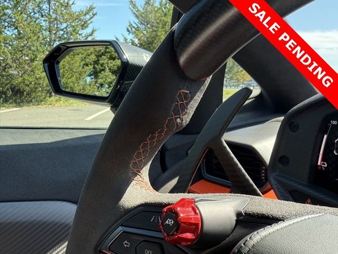 Used 2024 Lamborghini Revuelto image 44