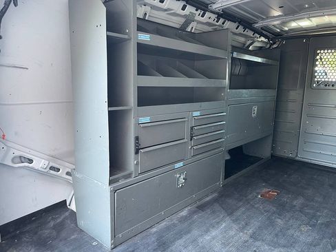 Used 2014 Chevrolet Express 1500 RWD image 21
