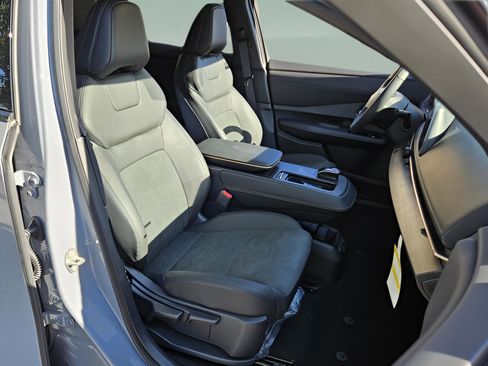 New 2025 Nissan Ariya ENGAGE+ image 11