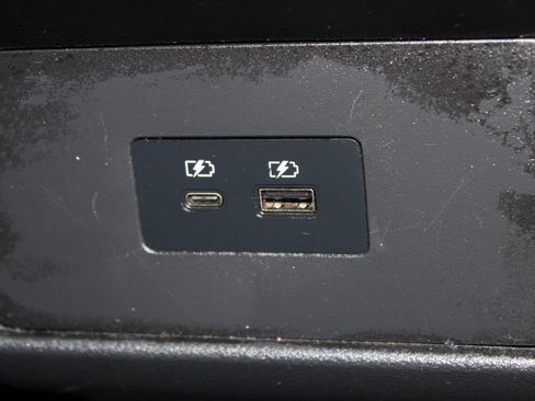 Used 2022 Nissan Rogue SV image 27