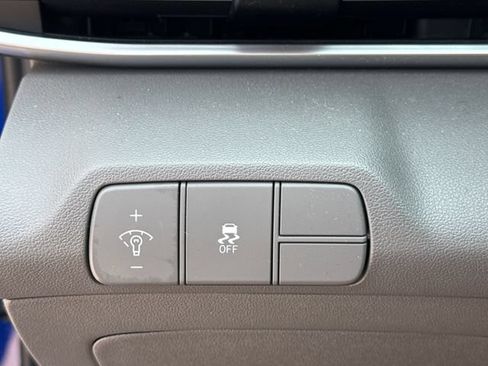 Used 2026 Hyundai Elantra Sport FWD image 29