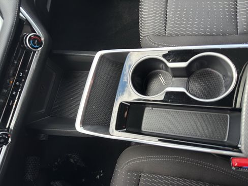 Used 2025 Chevrolet Equinox LT image 22