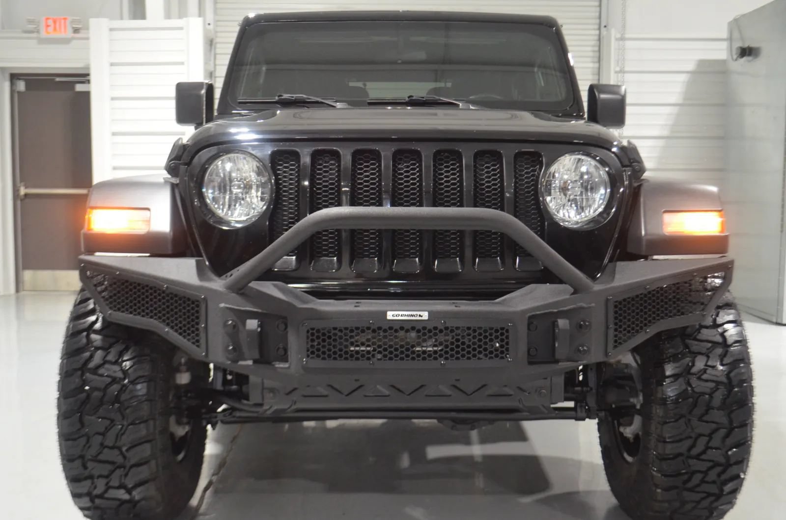 Used 2020 Jeep Wrangler Sport AWD/4WD image 2