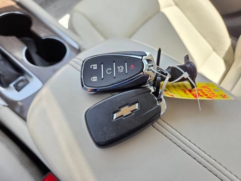 Used 2024 Chevrolet Malibu LT FWD image 28