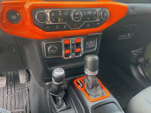 Used 2023 Jeep Gladiator Sport image 34