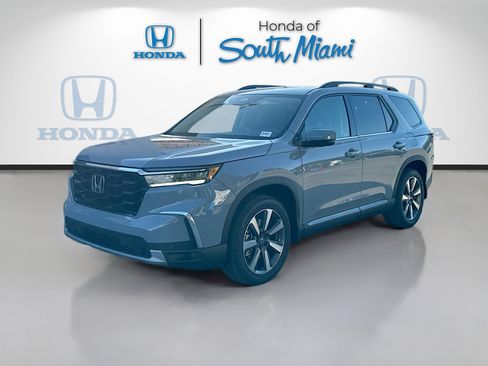 New 2025 Honda Pilot Elite image 3