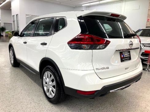 Used 2020 Nissan Rogue S image 6