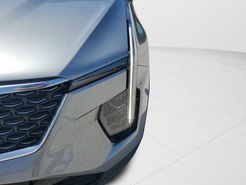 Used 2025 Cadillac XT4 Premium Luxury FWD image 34