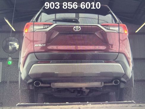 Used 2020 Toyota RAV4 Limited image 10