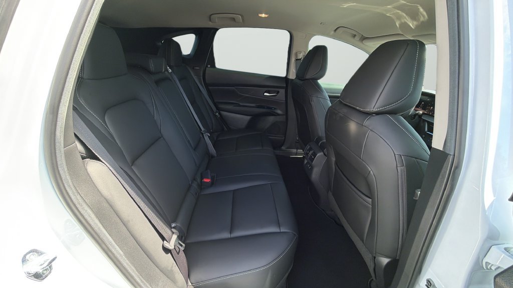 Used 2025 Nissan Murano SV AWD/4WD image 12