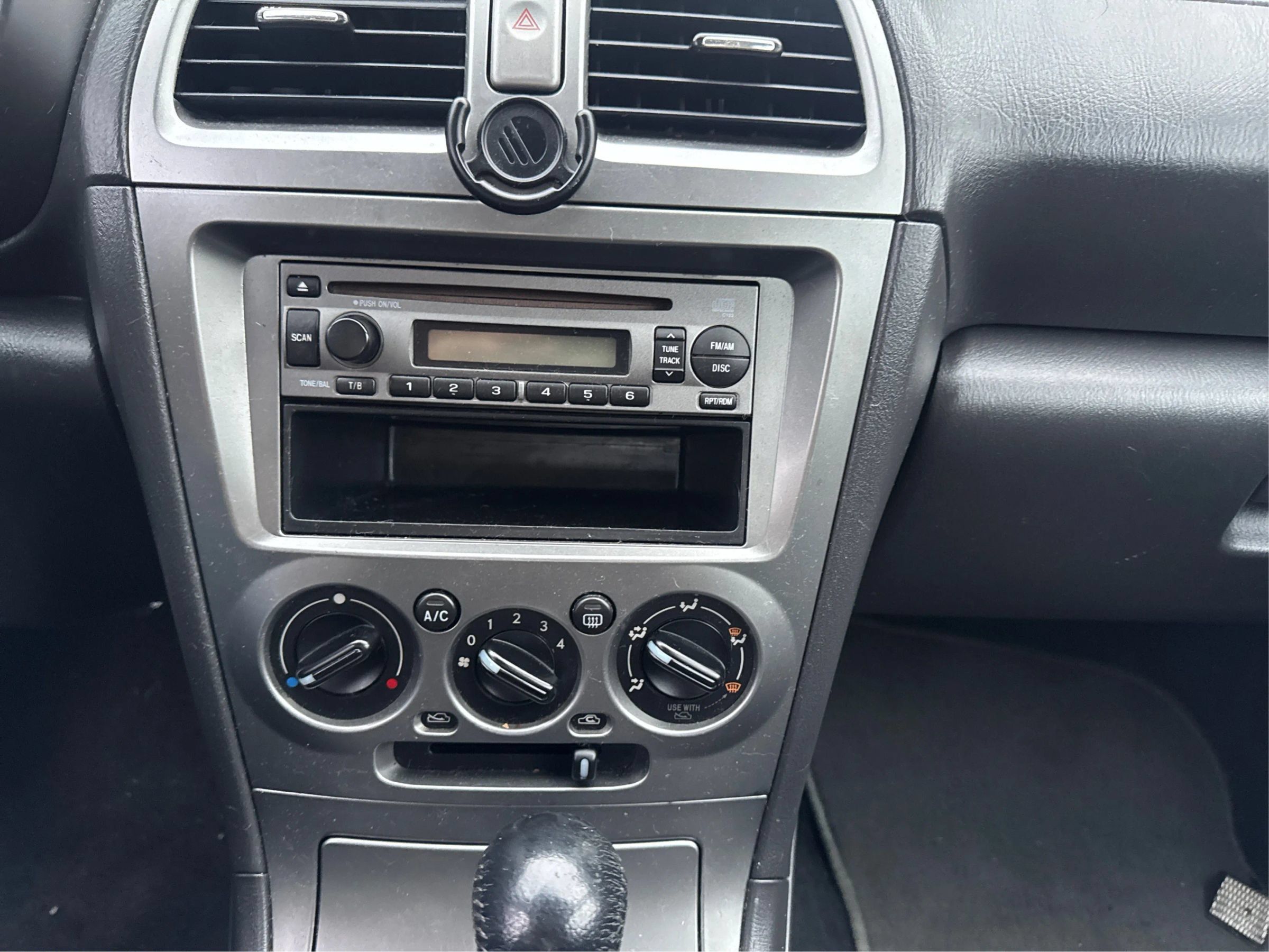 Used 2007 Subaru Impreza 2.5i w/ Popular Equipment Group 3B AWD/4WD image 16