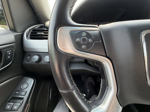 Used 2018 GMC Yukon XL SLE w/ SLE Value Package AWD/4WD image 14